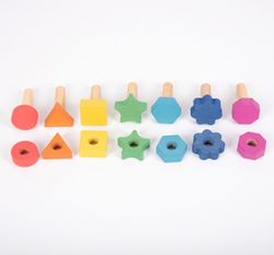 Tornillos y tuercas arco iris