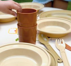 Vajilla cocinitas servicio para 4 niños